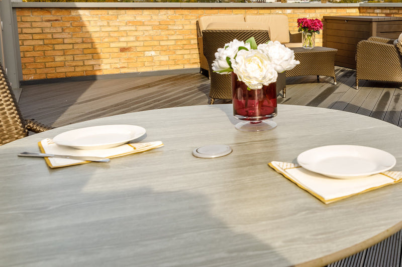 122cm Windsor Bronze Round Dining Table