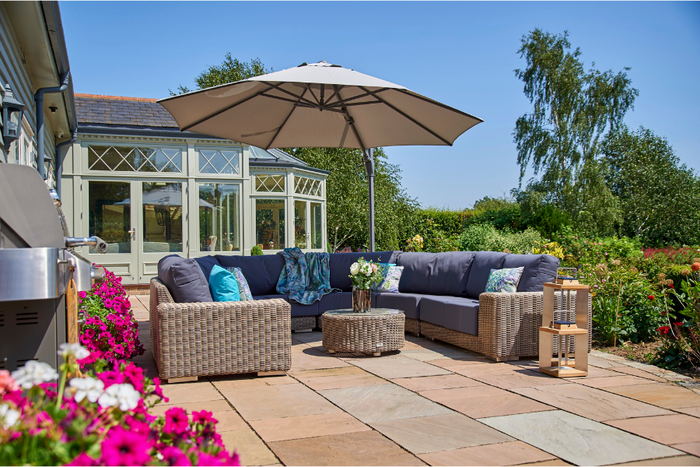 Siesta 3.5m Cantilever Parasol - Grey