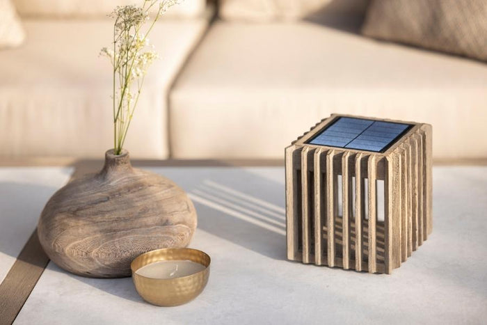 Bay Solar Table Light